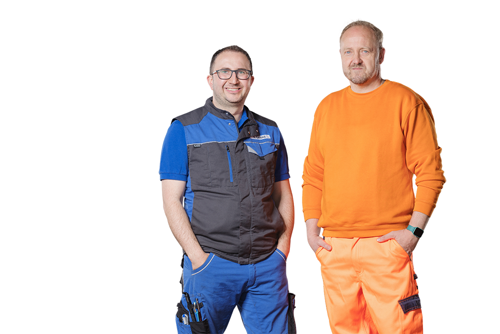 Zwei Mitarbeiter von Werkstatt und Betriebshof