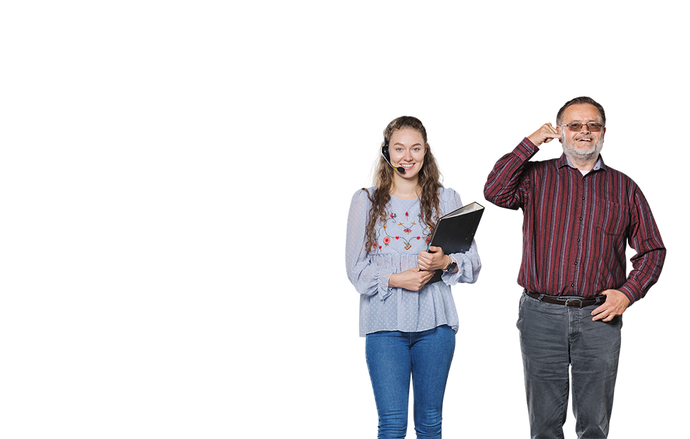 Zwei Verwaltungsmitarbeiter; eine Frau mit Akte und ein Mann, der mit der Hand einen Telefonhörer nachahmt